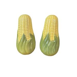 Vintage Shawnee Pottery Corn King Salt & Pepper Shakers 5 1/8”